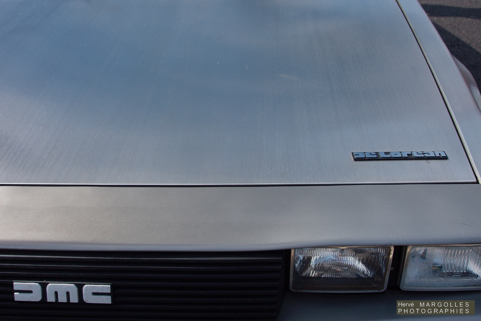 DMC De Lorean-04.jpg